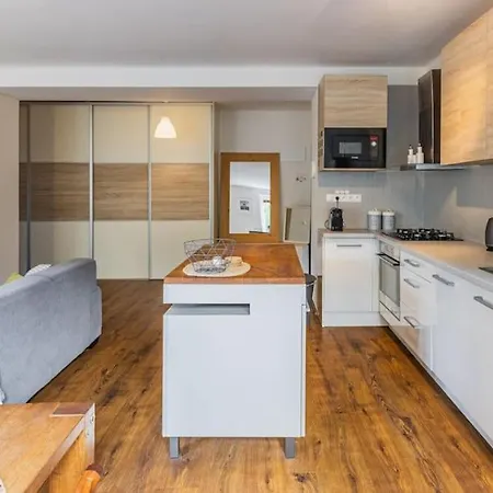 Sokolska Peacefull Residence, Old Town Appartement